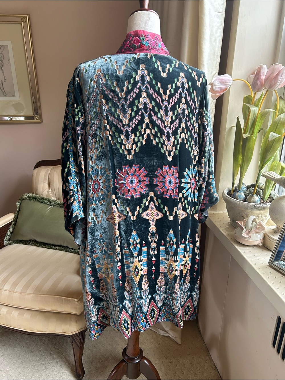 NWOT Johnny Was Velvet/Silk  Embroidered Reversible Kimono - Picture 3 of 7